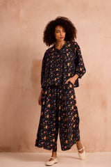 Wide legged culottes in abstract print