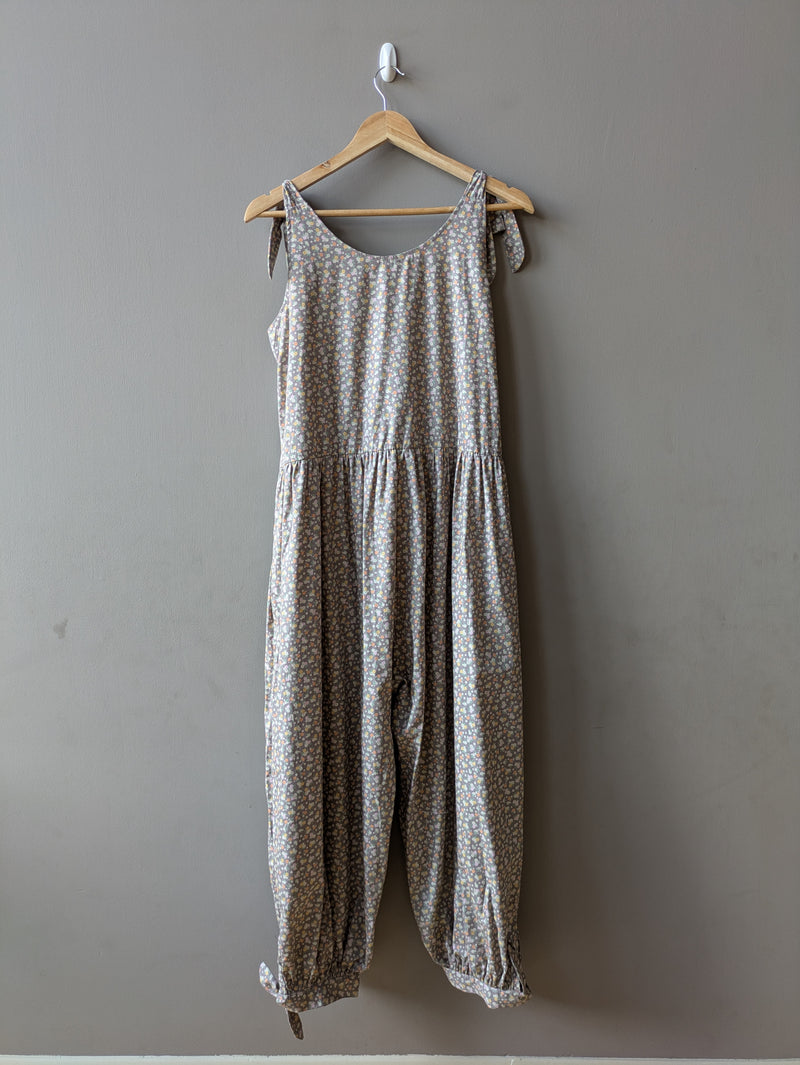 Molly Jumpsuit Grey Floral (Medium)