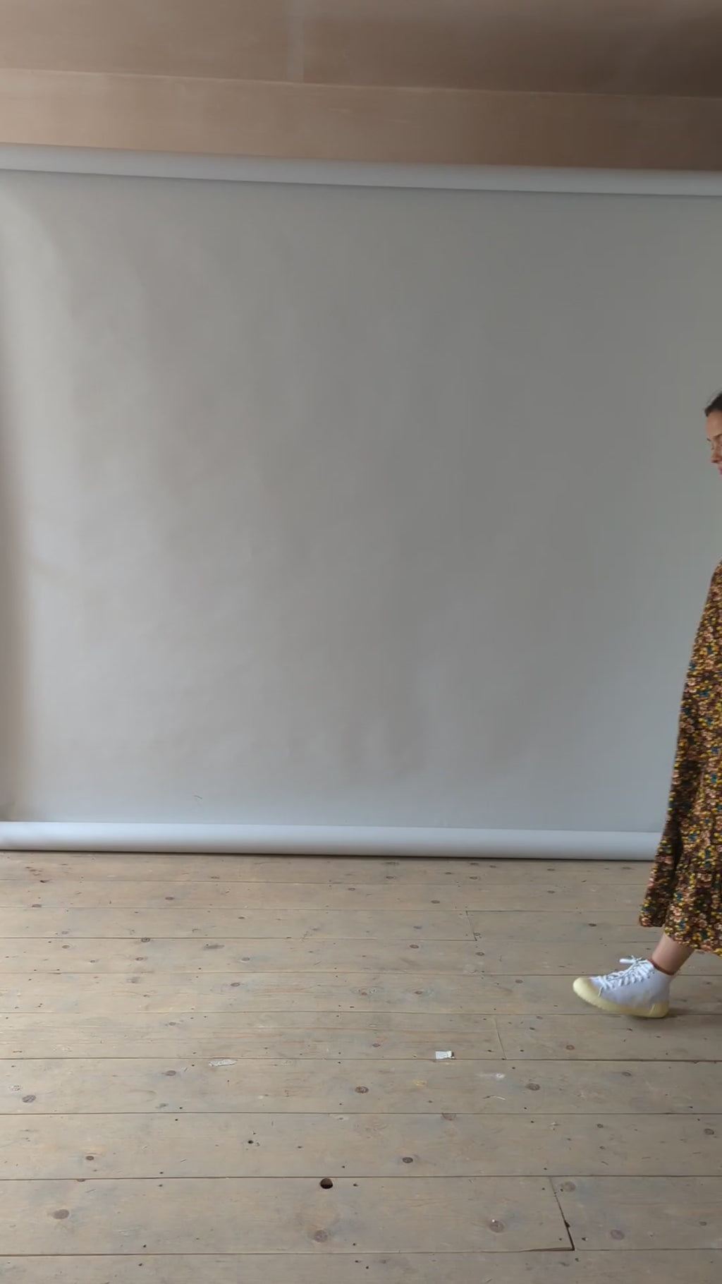 brown floral dress video maternity 