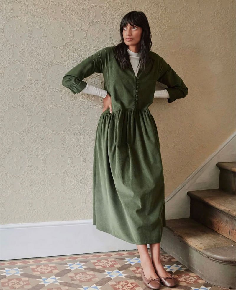 Pearl Moss Green (Medium)