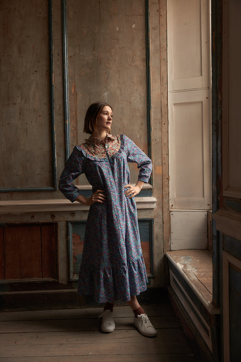 Cora Dress in Contrast floral (medium and large)